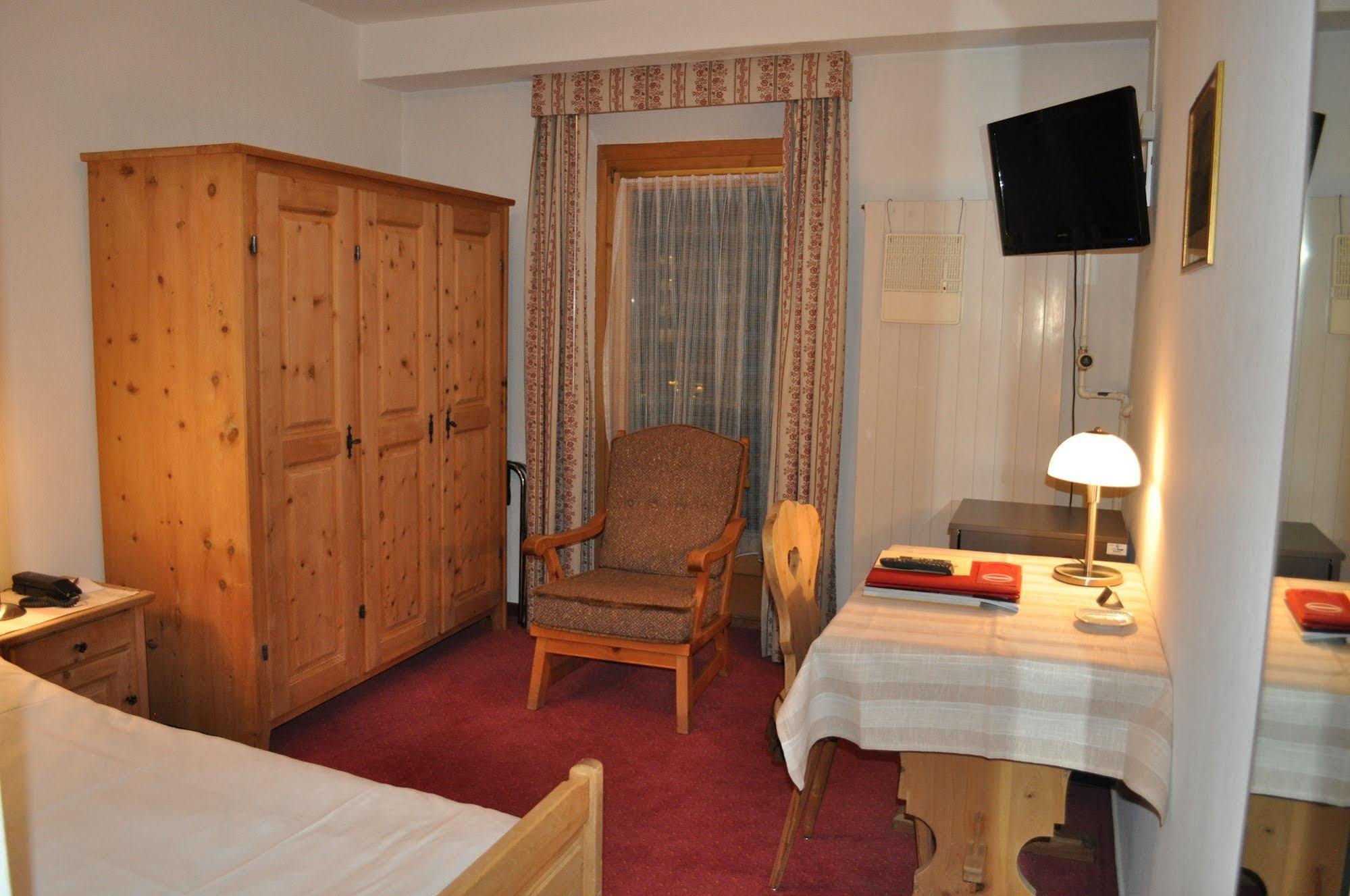 Hotel Bernina Pontresina Exterior foto